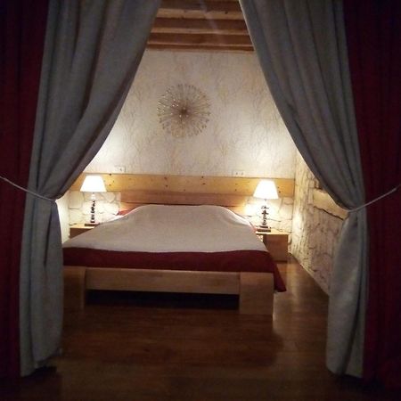Le Domaine Des Papillons 호텔 Beaujeu-Saint-Vallier-et-Pierrejux 외부 사진