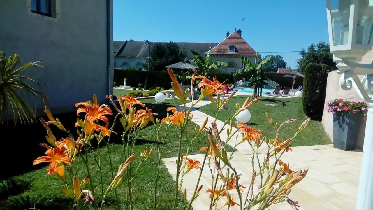 Le Domaine Des Papillons 호텔 Beaujeu-Saint-Vallier-et-Pierrejux 외부 사진