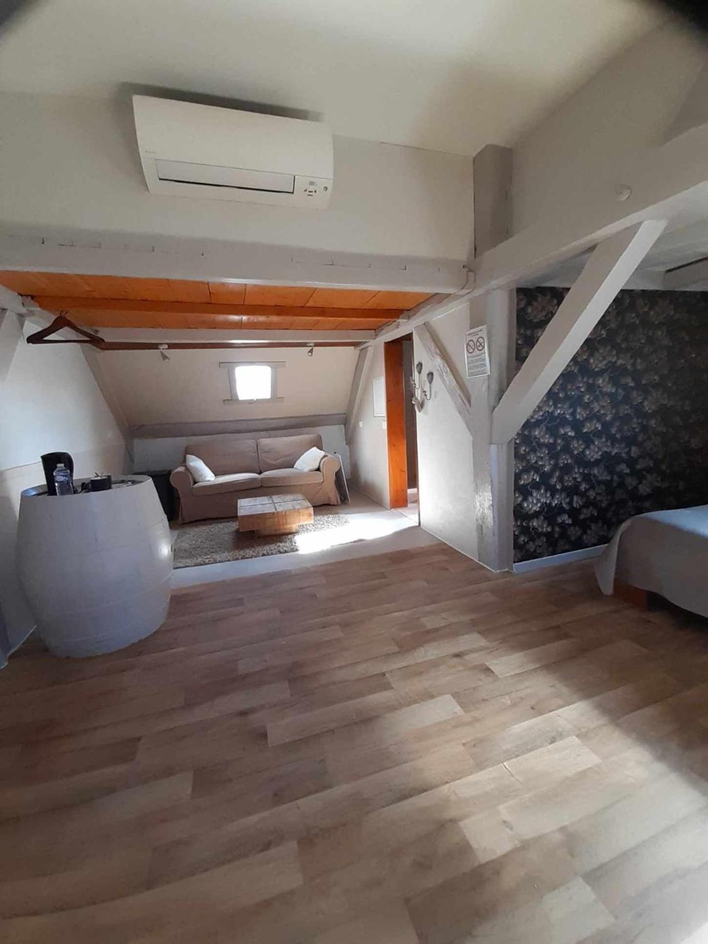 Le Domaine Des Papillons 호텔 Beaujeu-Saint-Vallier-et-Pierrejux 외부 사진