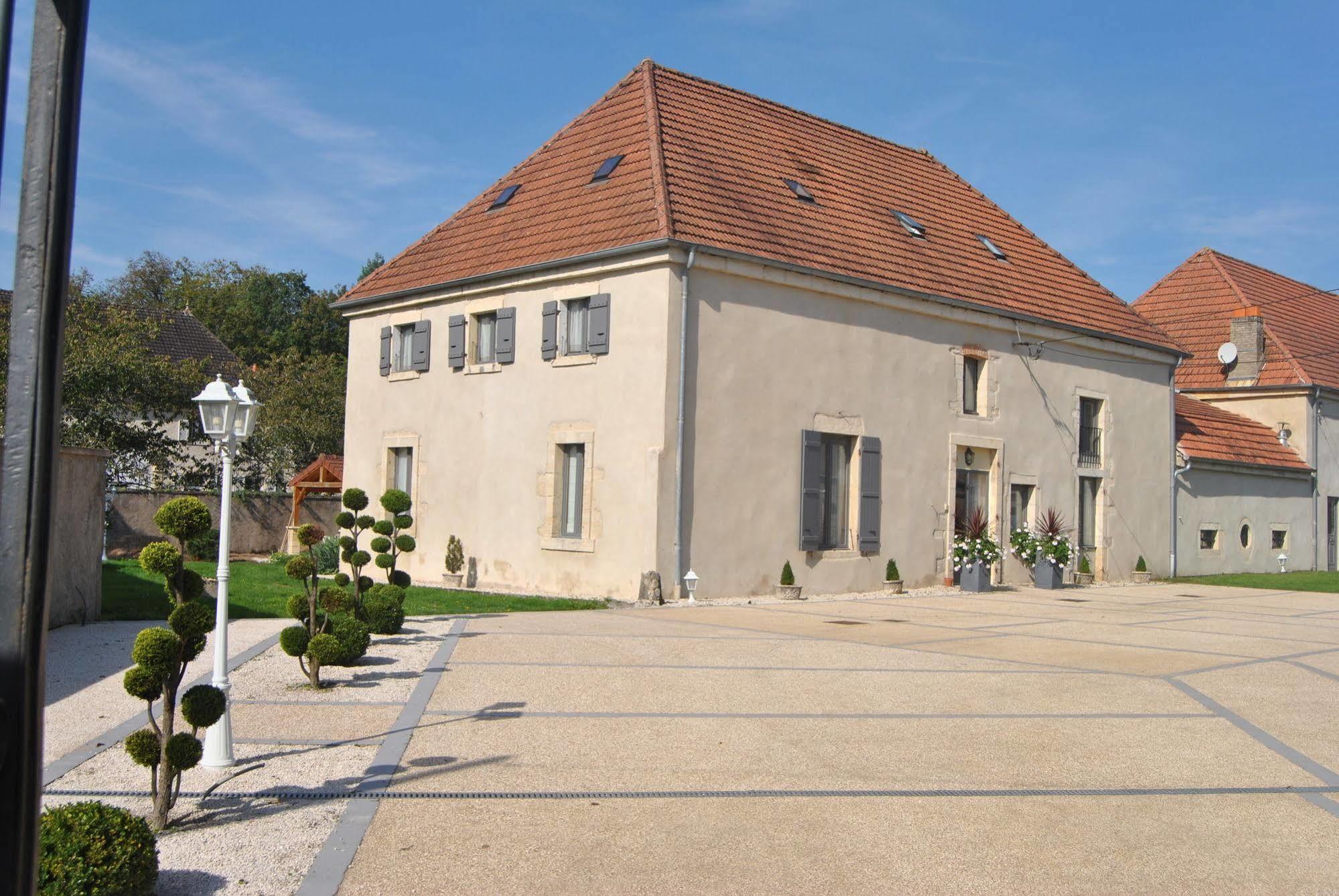 Le Domaine Des Papillons 호텔 Beaujeu-Saint-Vallier-et-Pierrejux 외부 사진