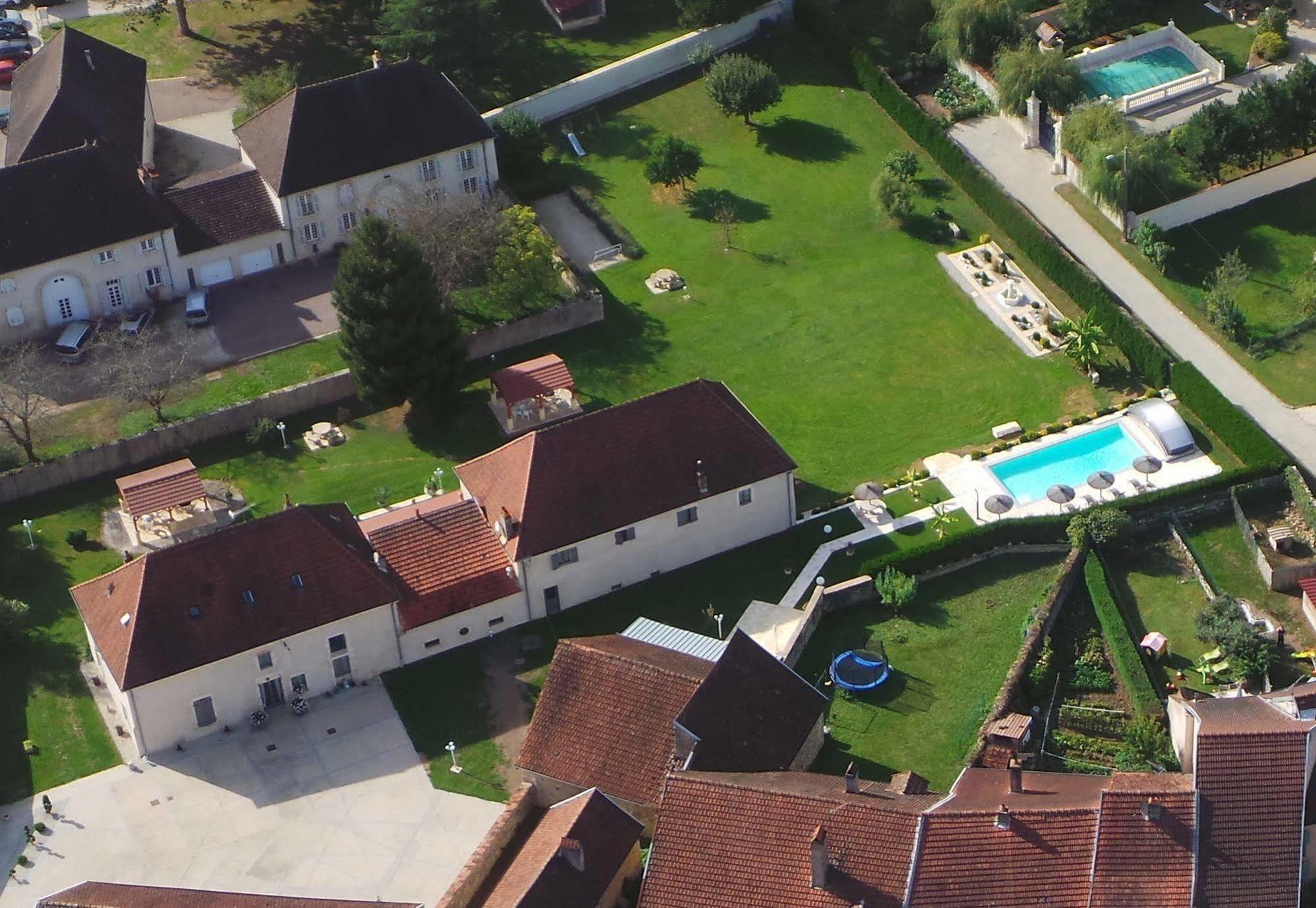 Le Domaine Des Papillons 호텔 Beaujeu-Saint-Vallier-et-Pierrejux 외부 사진