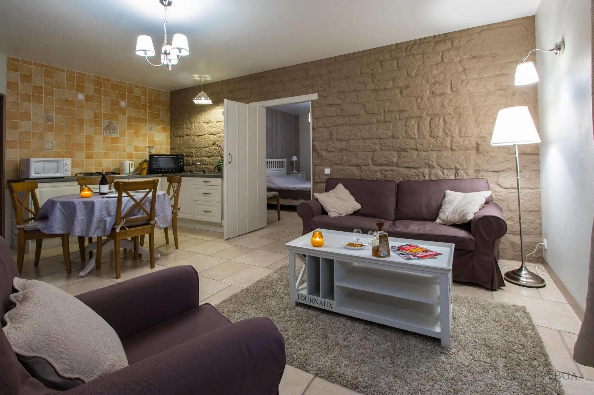 Le Domaine Des Papillons 호텔 Beaujeu-Saint-Vallier-et-Pierrejux 외부 사진