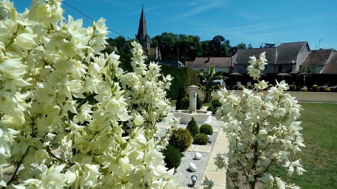 Le Domaine Des Papillons 호텔 Beaujeu-Saint-Vallier-et-Pierrejux 외부 사진