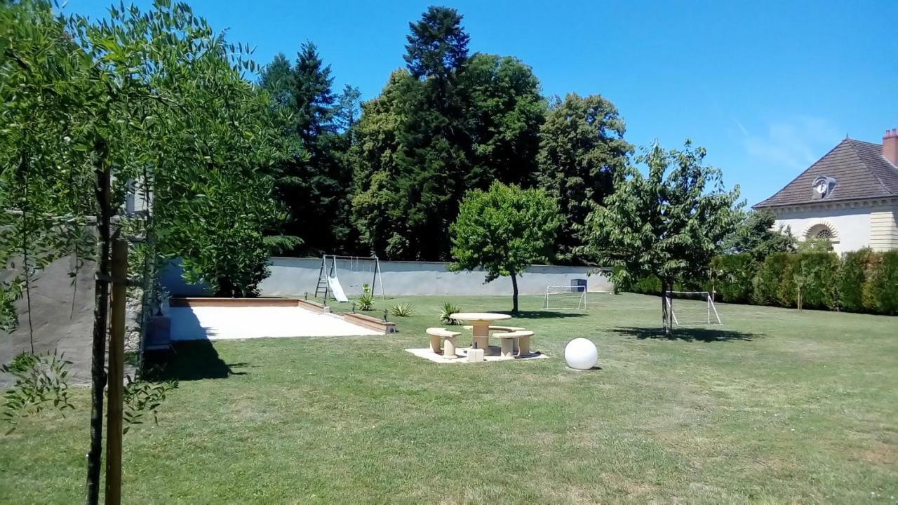 Le Domaine Des Papillons 호텔 Beaujeu-Saint-Vallier-et-Pierrejux 외부 사진
